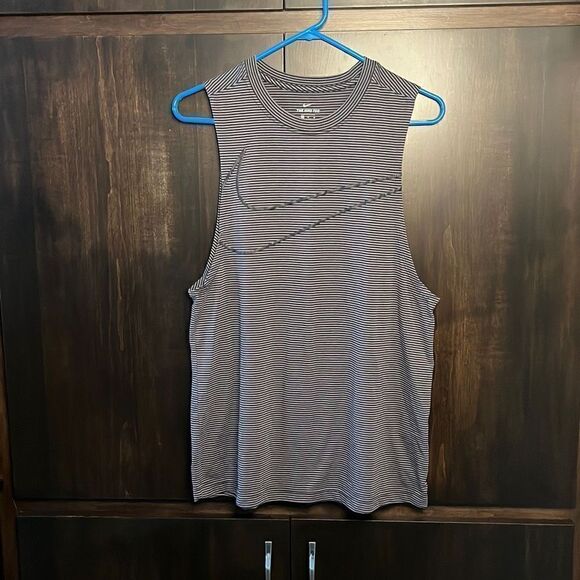 Nike Black Gray Striped Sleeveless Top Medium - Picture 1 of 6